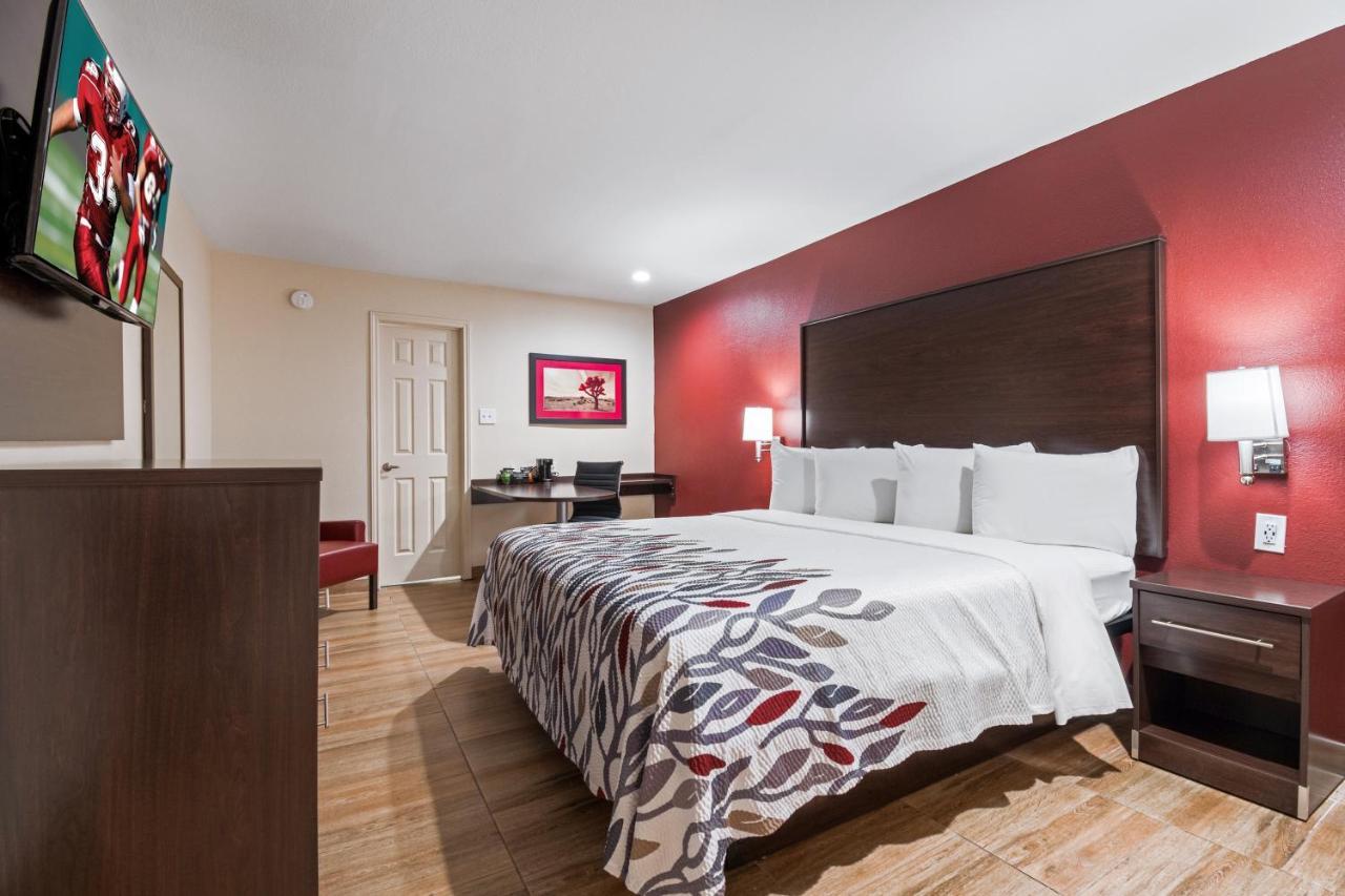 Red Roof Inn Houston - Spring North Dış mekan fotoğraf
